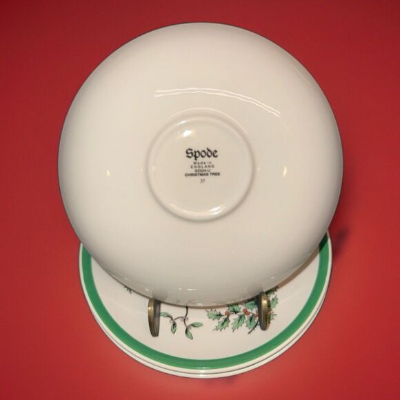 Set Of 3 Spode Christmas Tree 8 oz Tea Cup Saucer Coffee Mugs Vintage Red Green - Picture 4 of 15